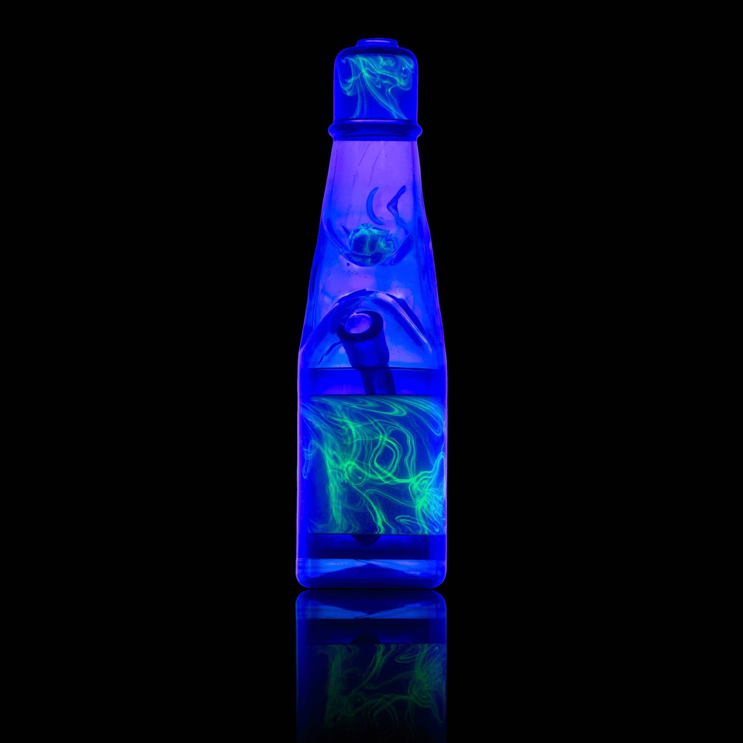 luxurious art piece - Scribble Ramune Bottle by Jack Blew Glass x Scomo Moanet (2021)