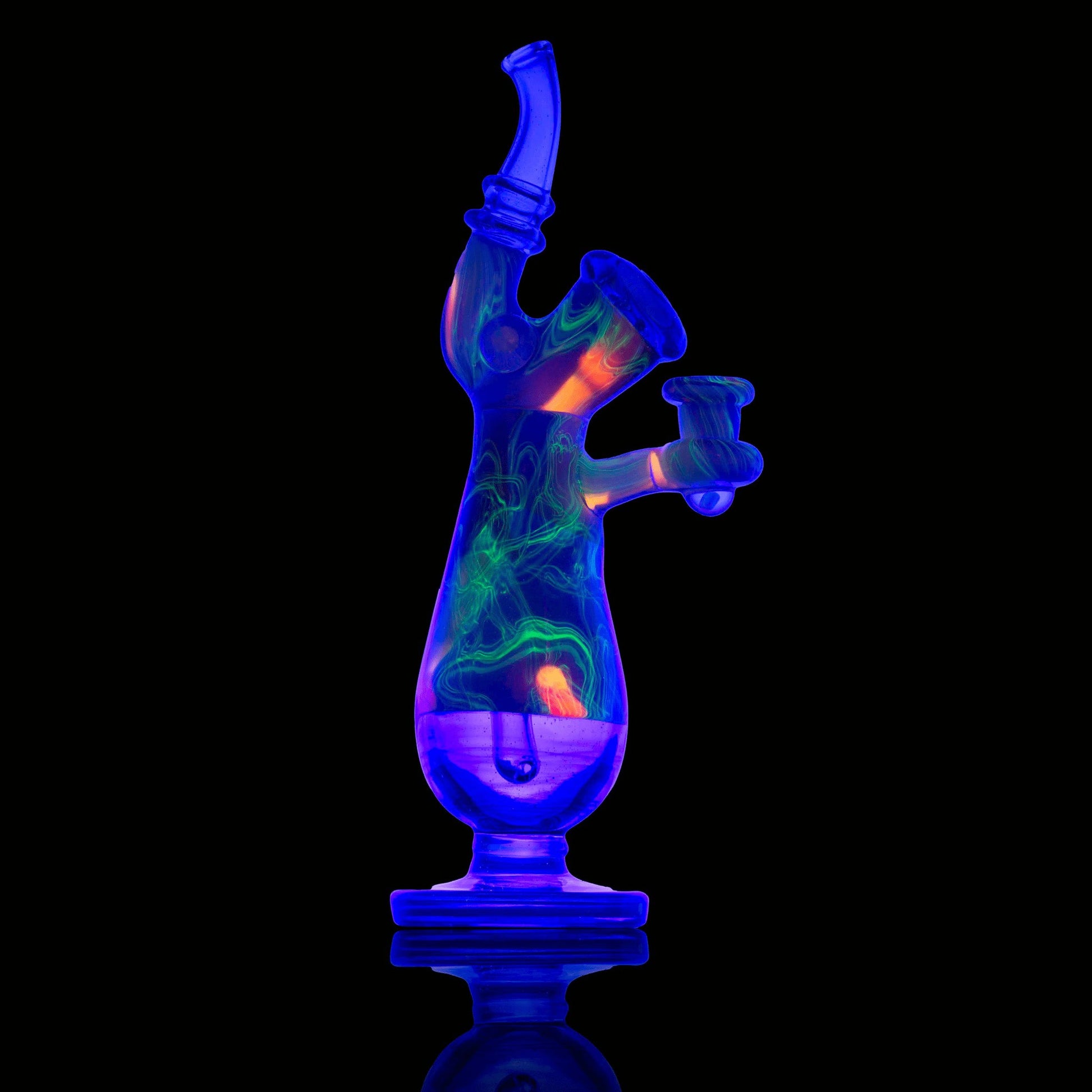 soft design of the Scribble Sherlock Bottle by JMASSWHAT x Scomo Moanet (2021)