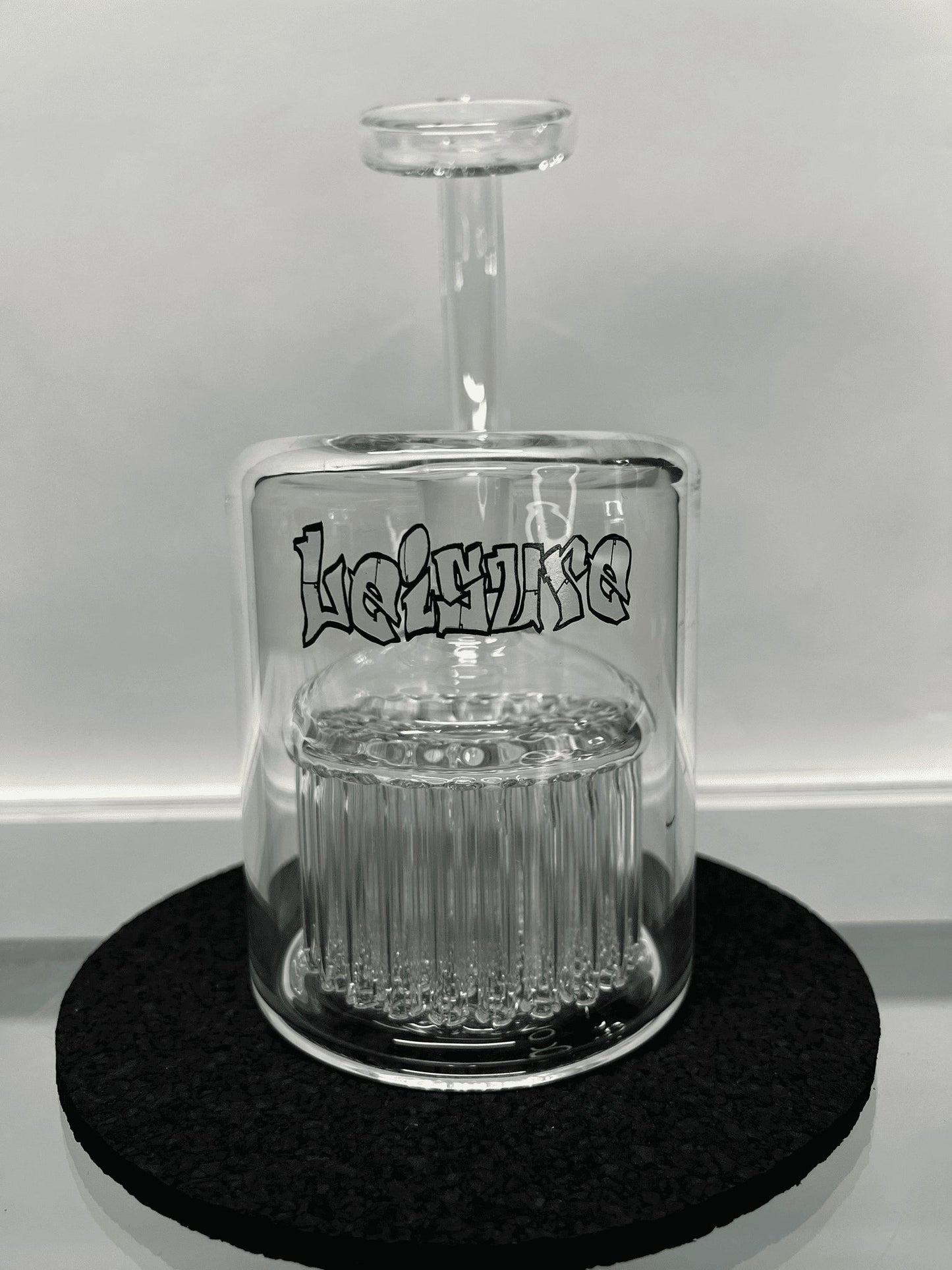 meticulously crafted design of the (L10) Leisure 54 Arm Rig/Bubbler