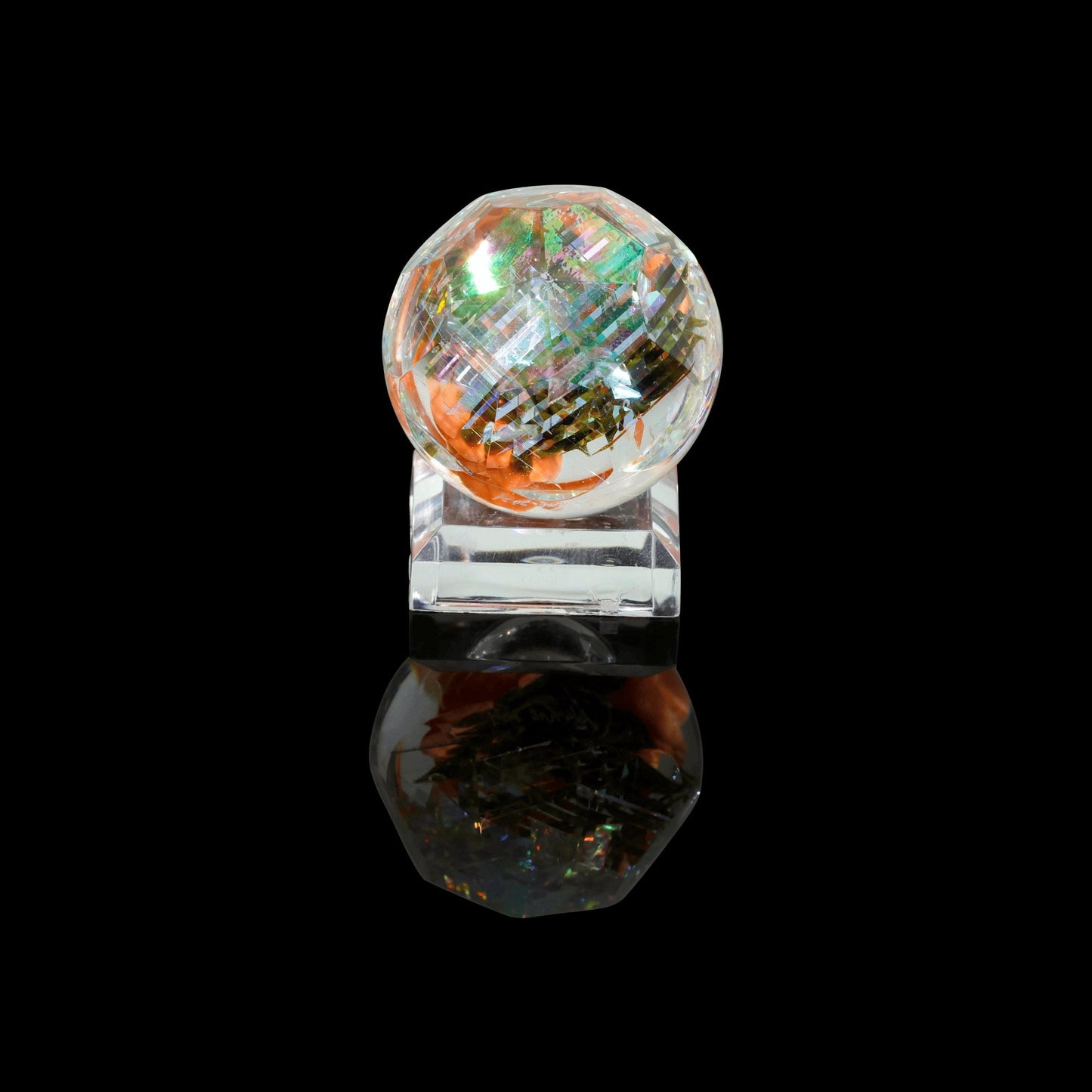 sophisticated art piece - Encased Flower & Reflection Facet by Akihiro Glass