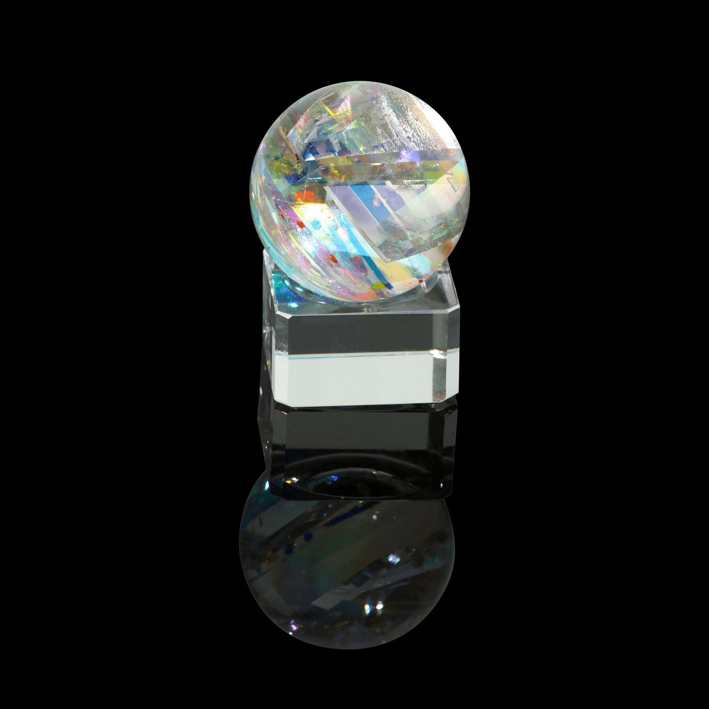 sophisticated art piece - Reflection Marble #10 by Akihiro Glass