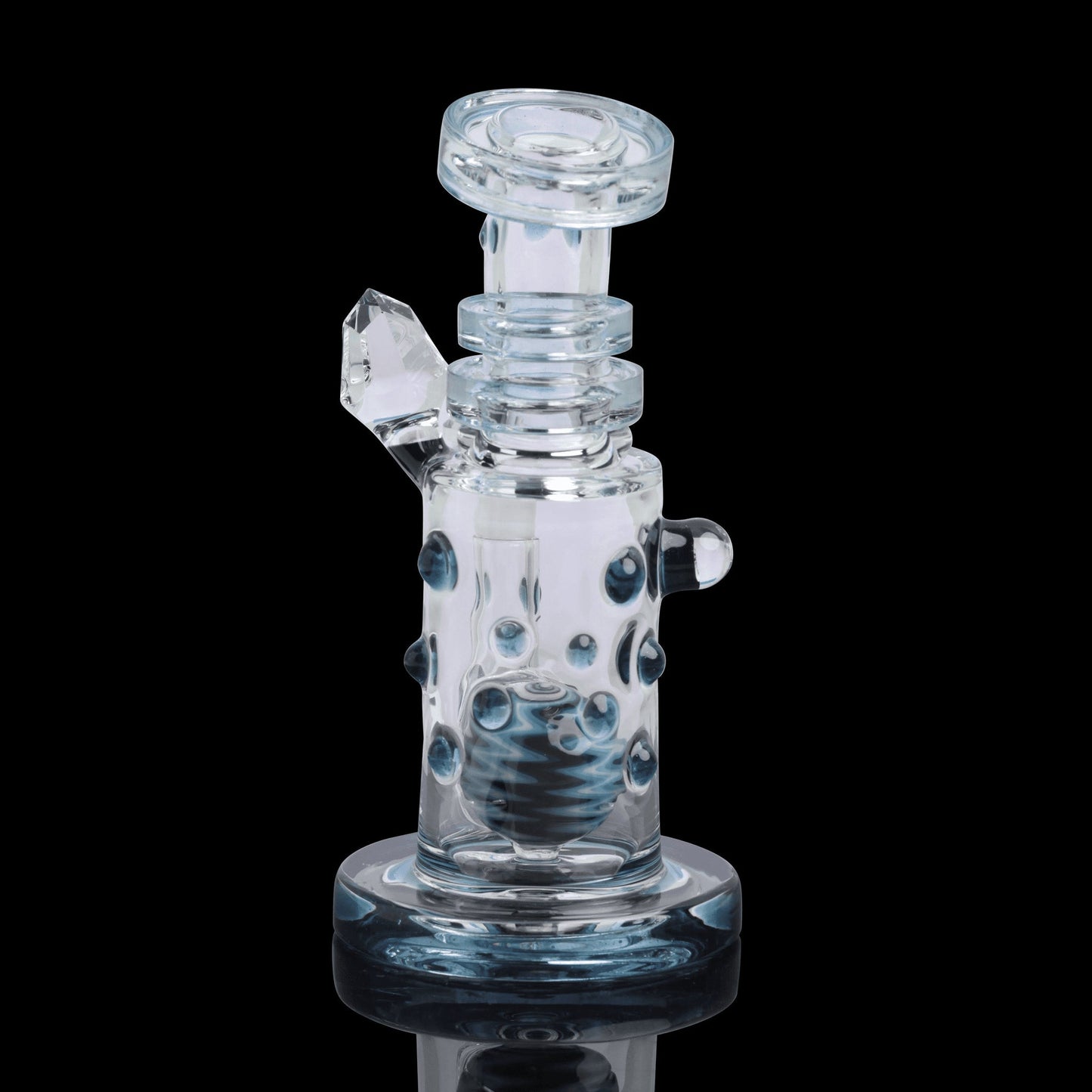 hand-blown design of the Rainbow Rig (E) by Chris Hubbard