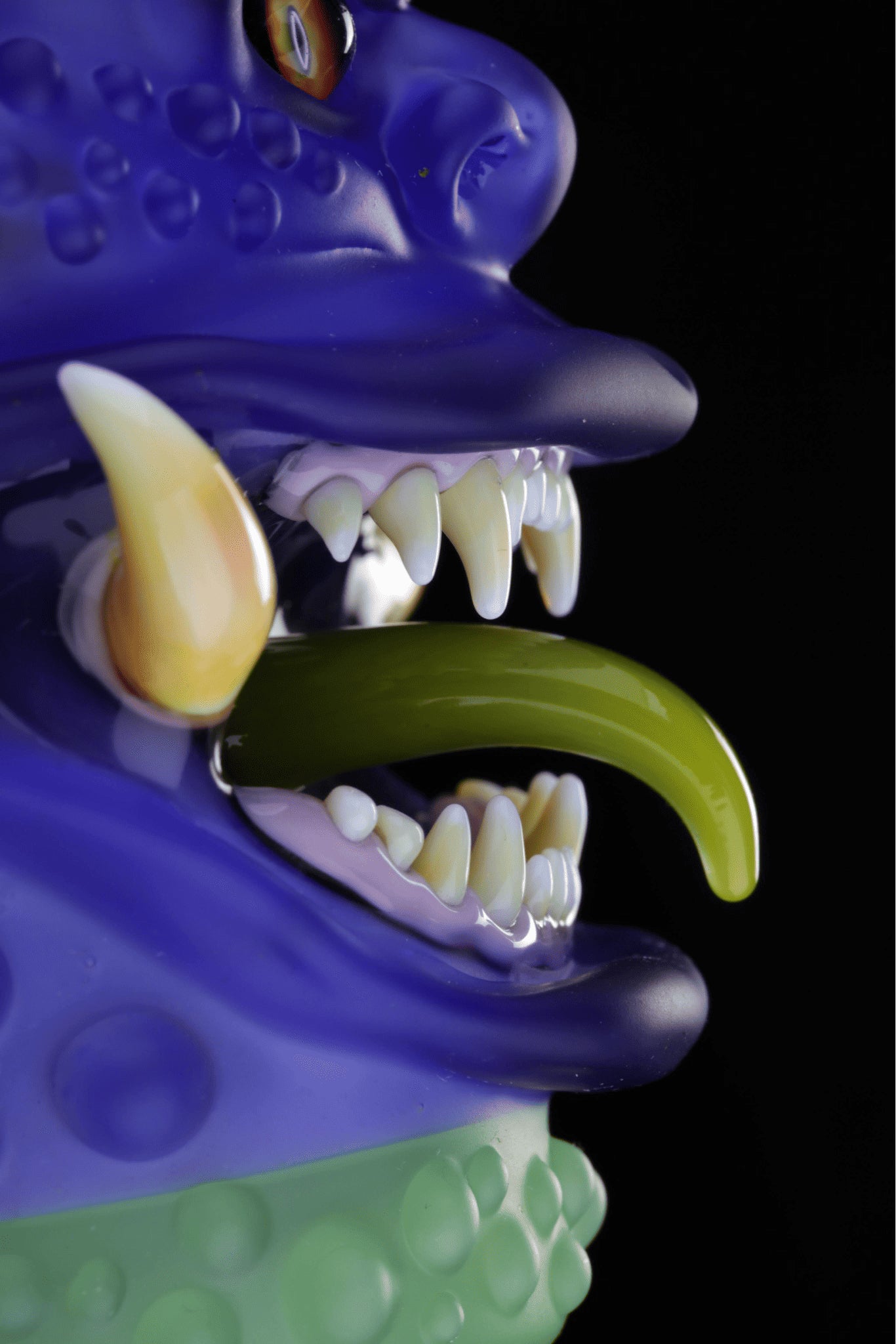 heady design of the Blue Oni Rig by Nathan Belmont (Belmont’s Beasts)