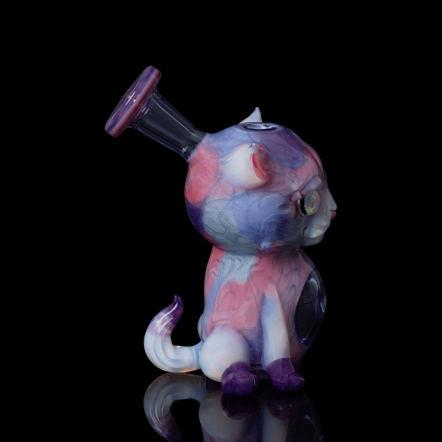 heady design of the Collab Kitty Rig by Nathan Belmont x Scomo Moanet (Scribble Season 2022)