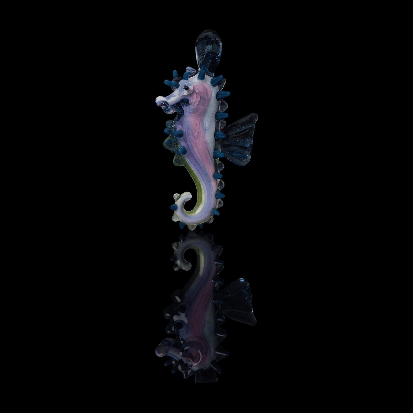 meticulously crafted design of the Collab Seahorse Pendant (A) by Liz Wright x Scomo Moanet (Scribble Season 2022)