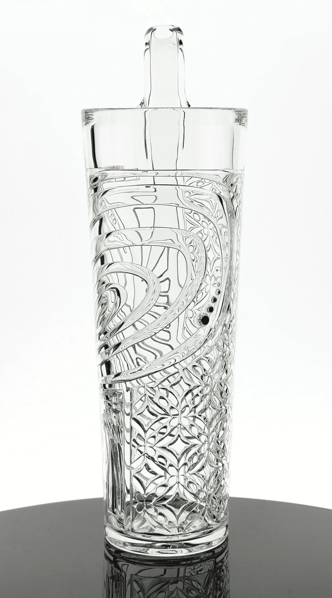 artisan-crafted art piece - Avant Swirl Clear Cup by Avant-Garde (SCOPE 2022)