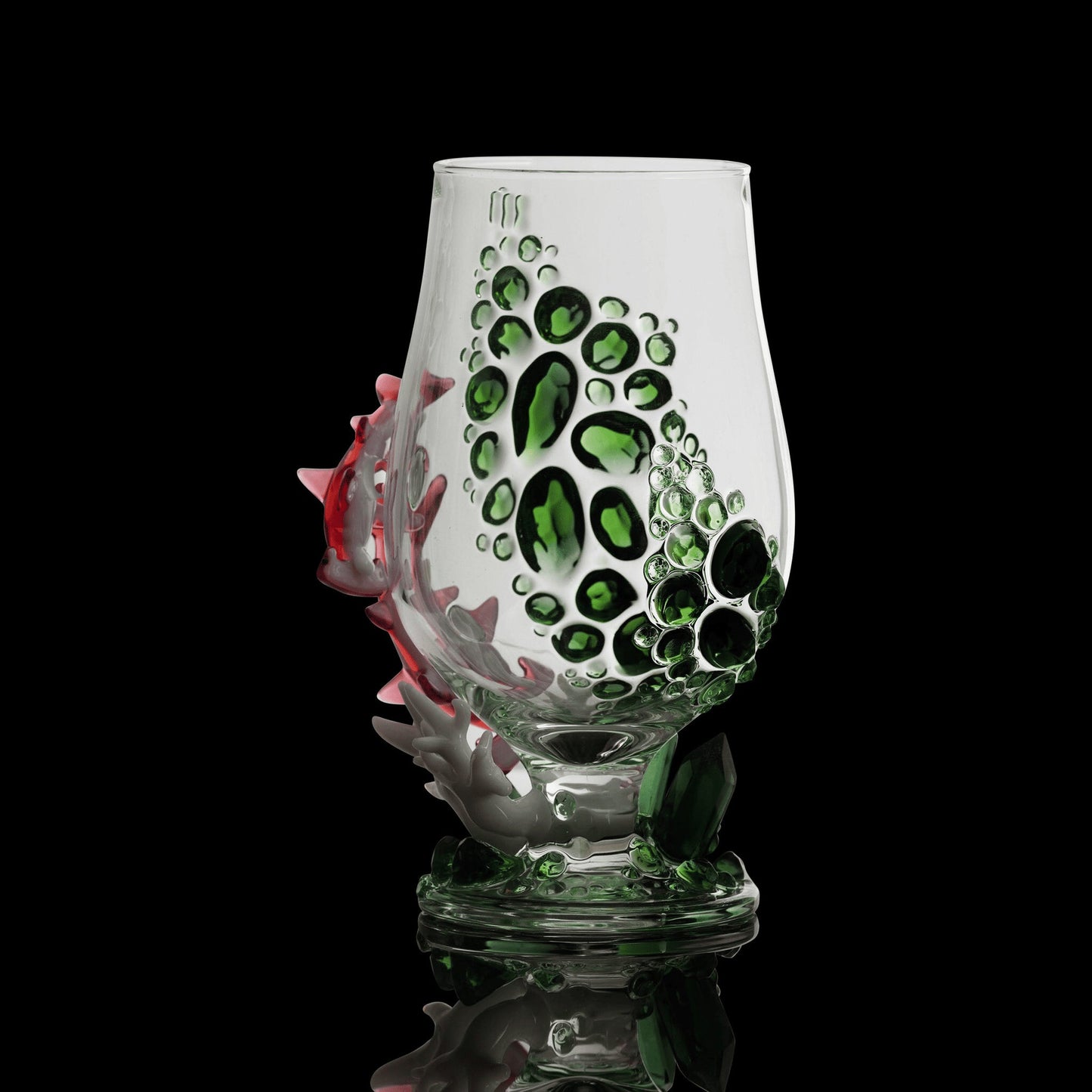 luxurious design of the Aquatic Crystals Tulip Cup by Liz Wright x Northern Waters Glass (SCOPE 2022)