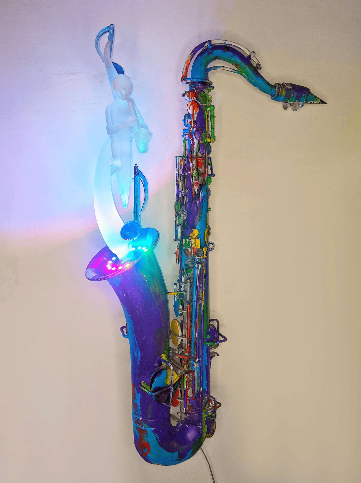 innovative art piece - In the Spirit of Jazz #3 by Turtle Time Glass (SCOPE 2022)