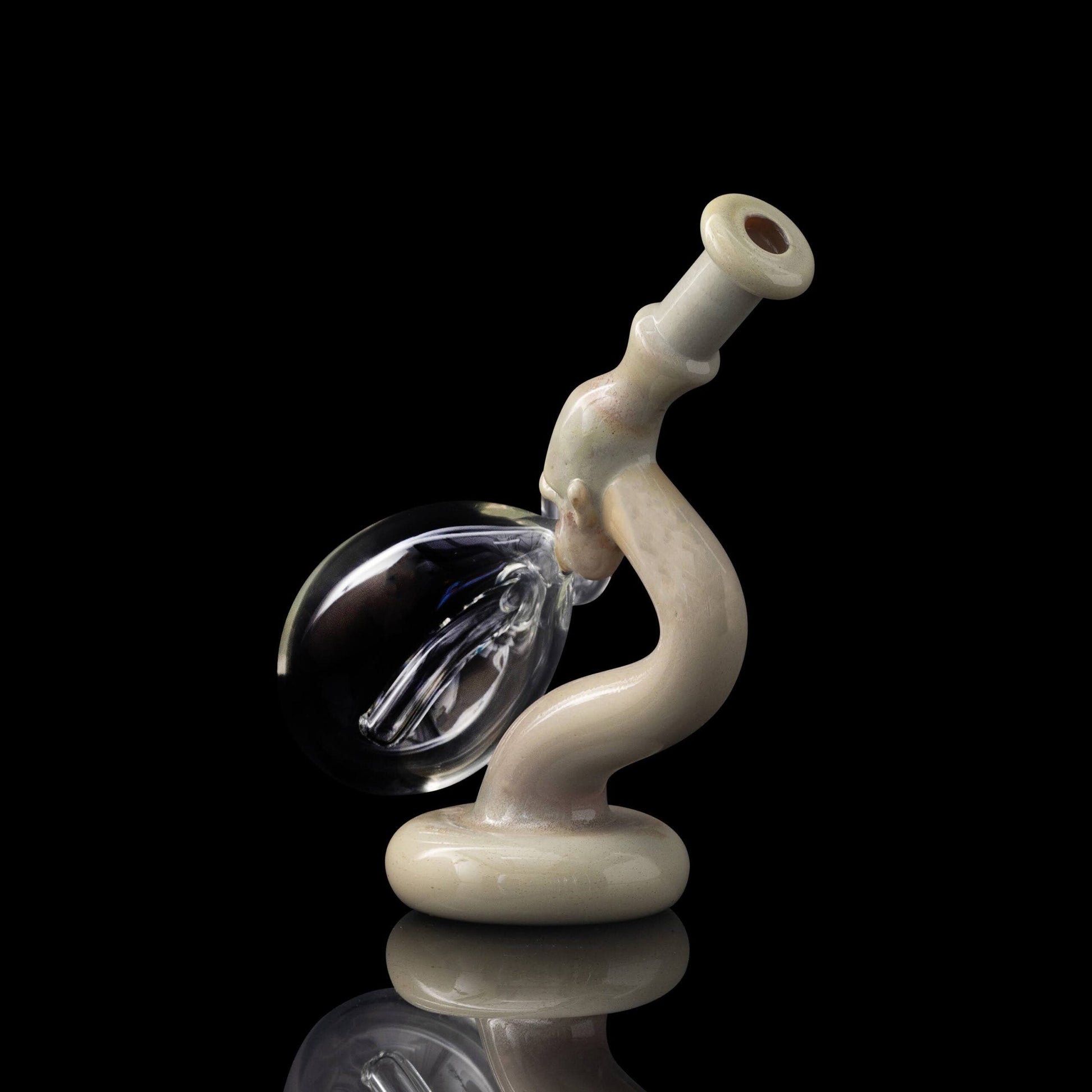 meticulously crafted design of the Suspended Bubbler by Gomez Glass (2023 Release)