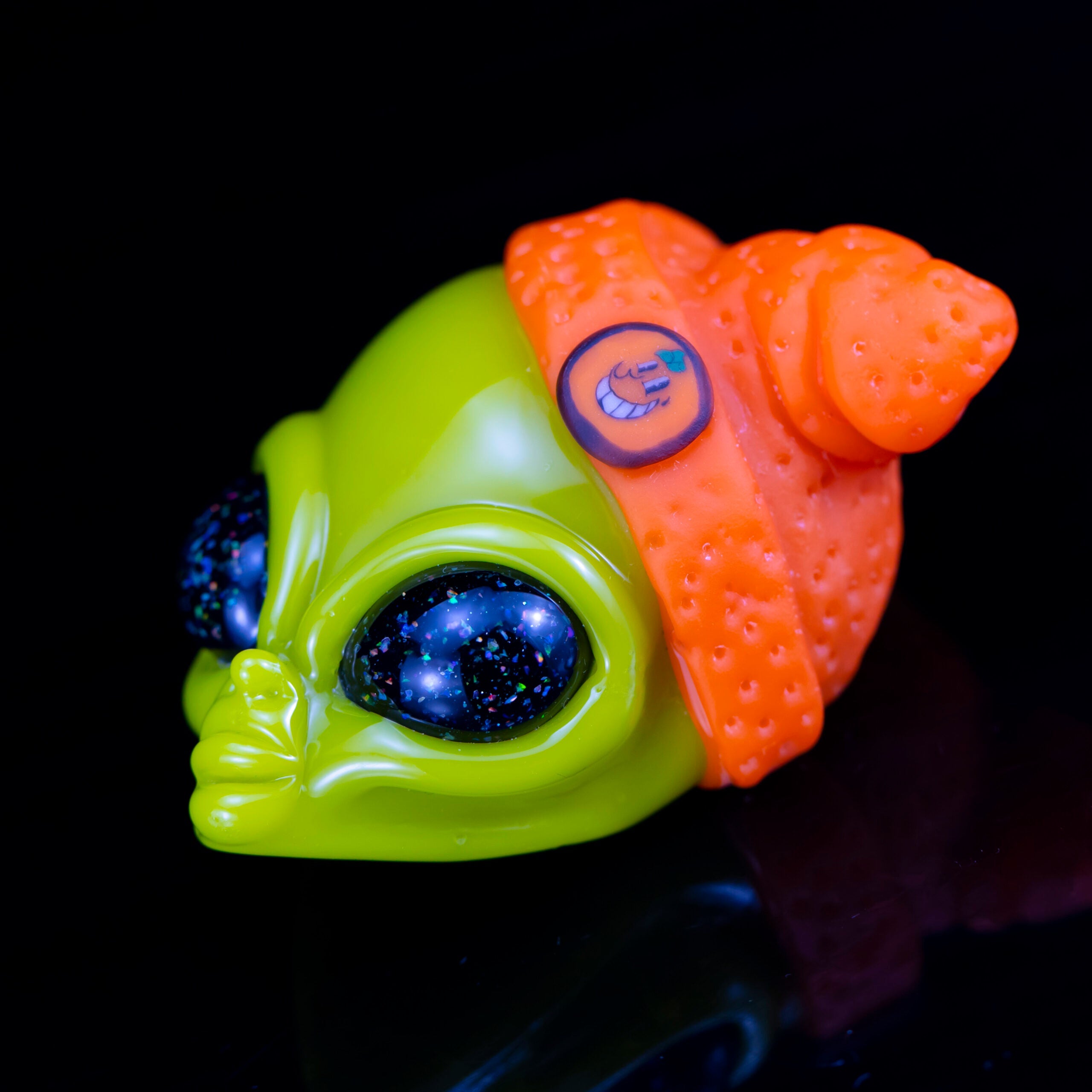 artisan-crafted design of the Large Mushroom Rig by Glasshole (2023)